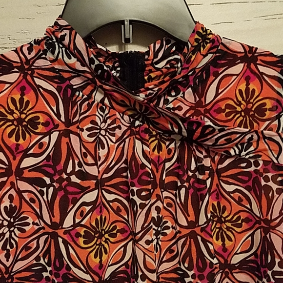 Top - Picture 4 of 5